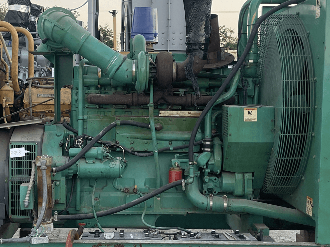 Cummins KTA19-G2 Diesel Engine w/ Radiator - 600 hp
